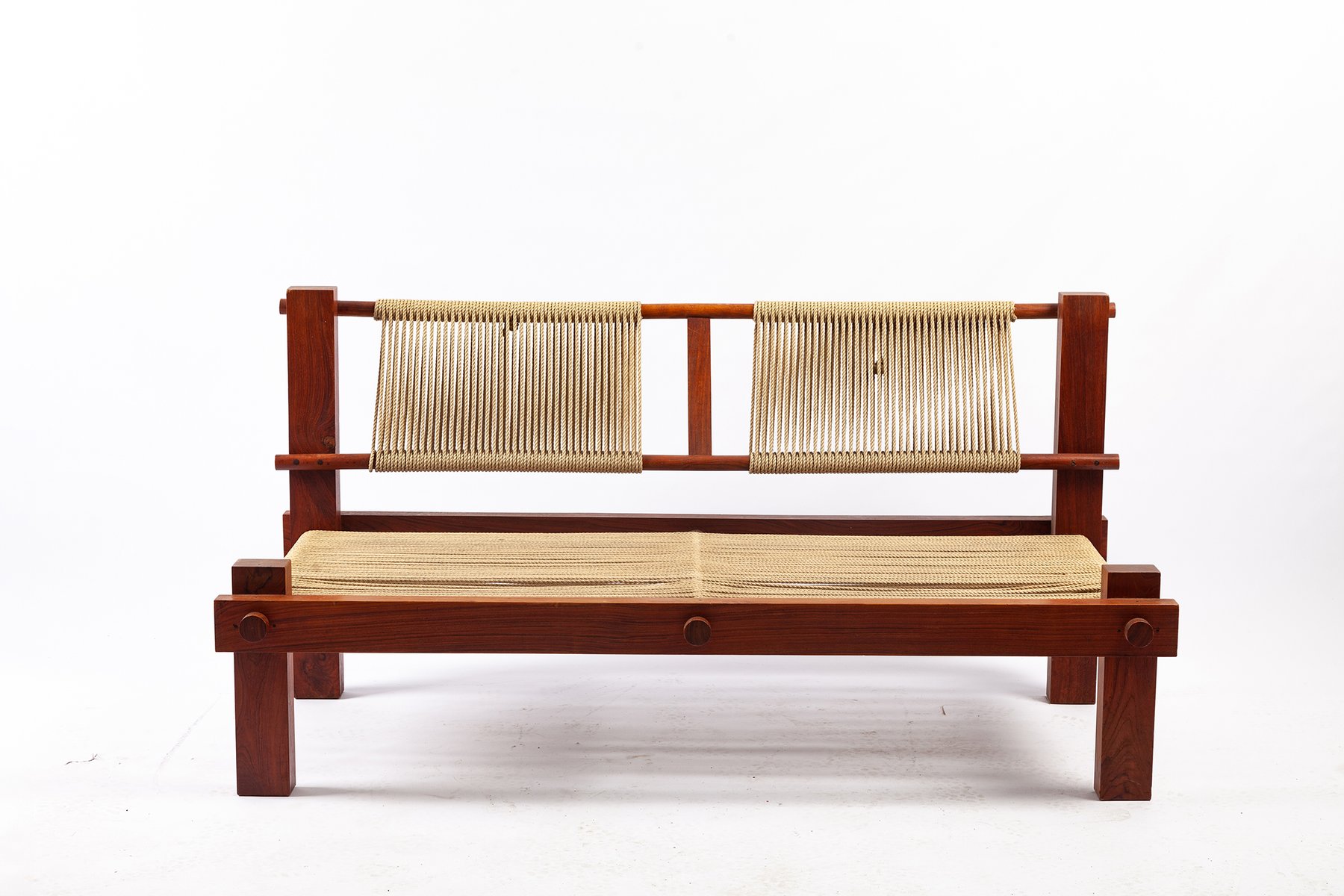 Brasilianisches 2-Sitzer Sofa aus Filz & Teak, 1960er