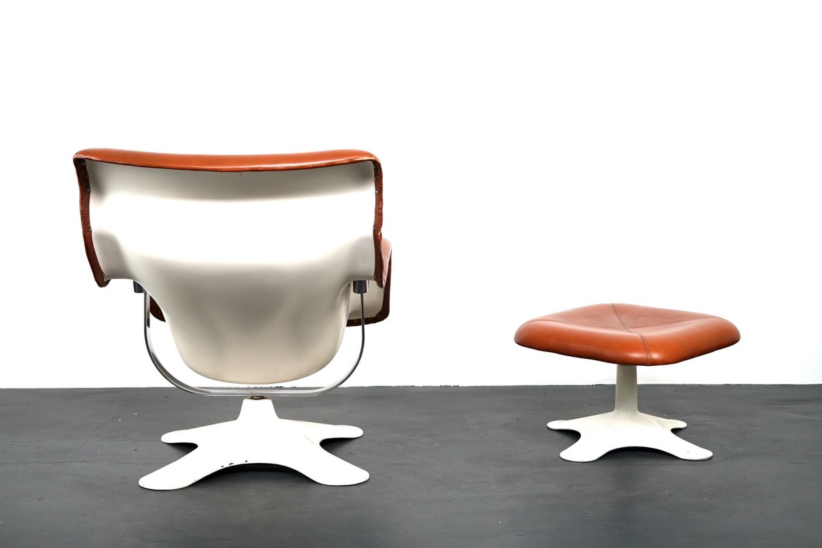 Cognac Leather Lounge Chair with Ottoman by Yrjo Kukkapuro for Haimi Karuselli, 1960s, Set of 2