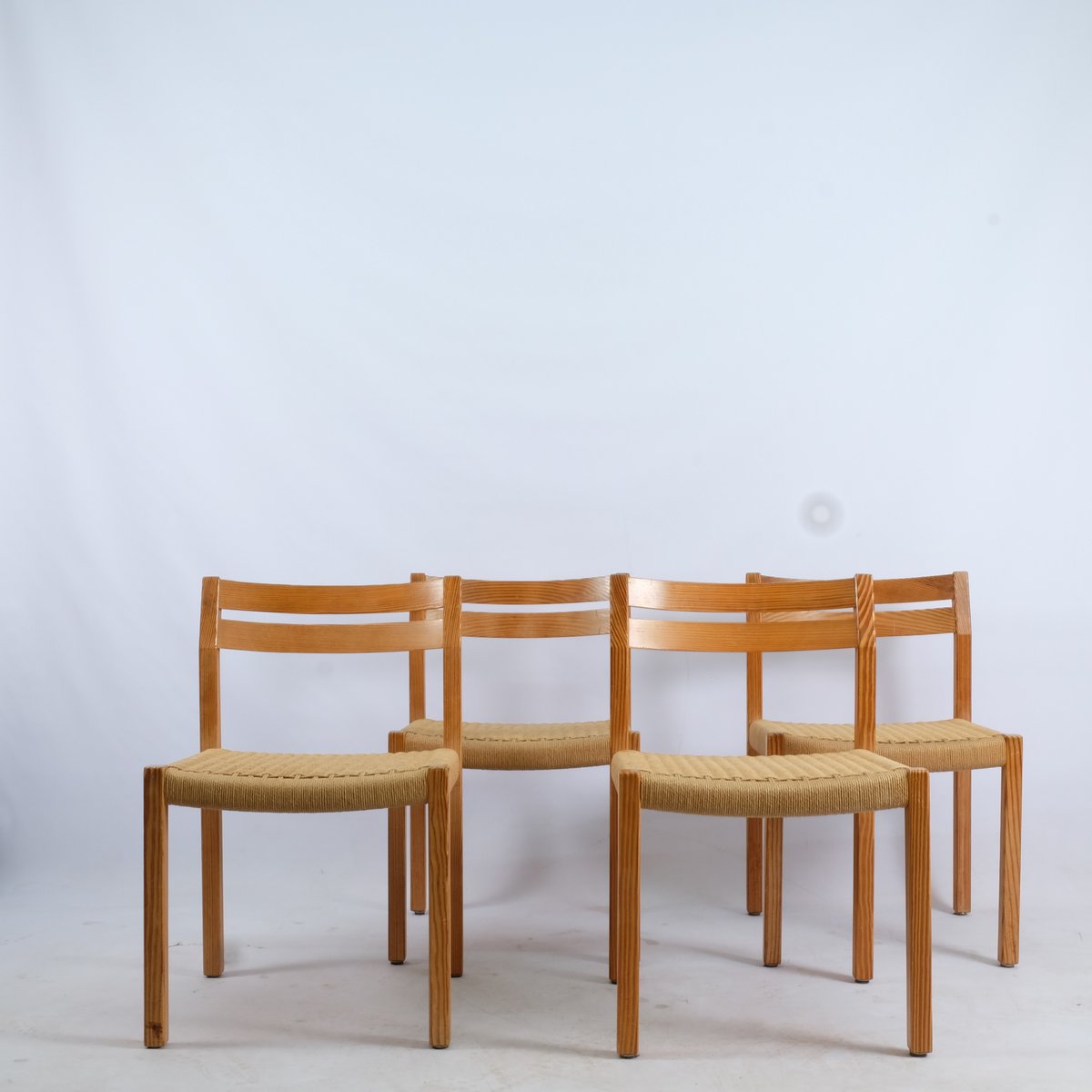 Dänische Armlehnstühle aus Kiefernholz von Børge Mogensen, 1960er, Set of 4