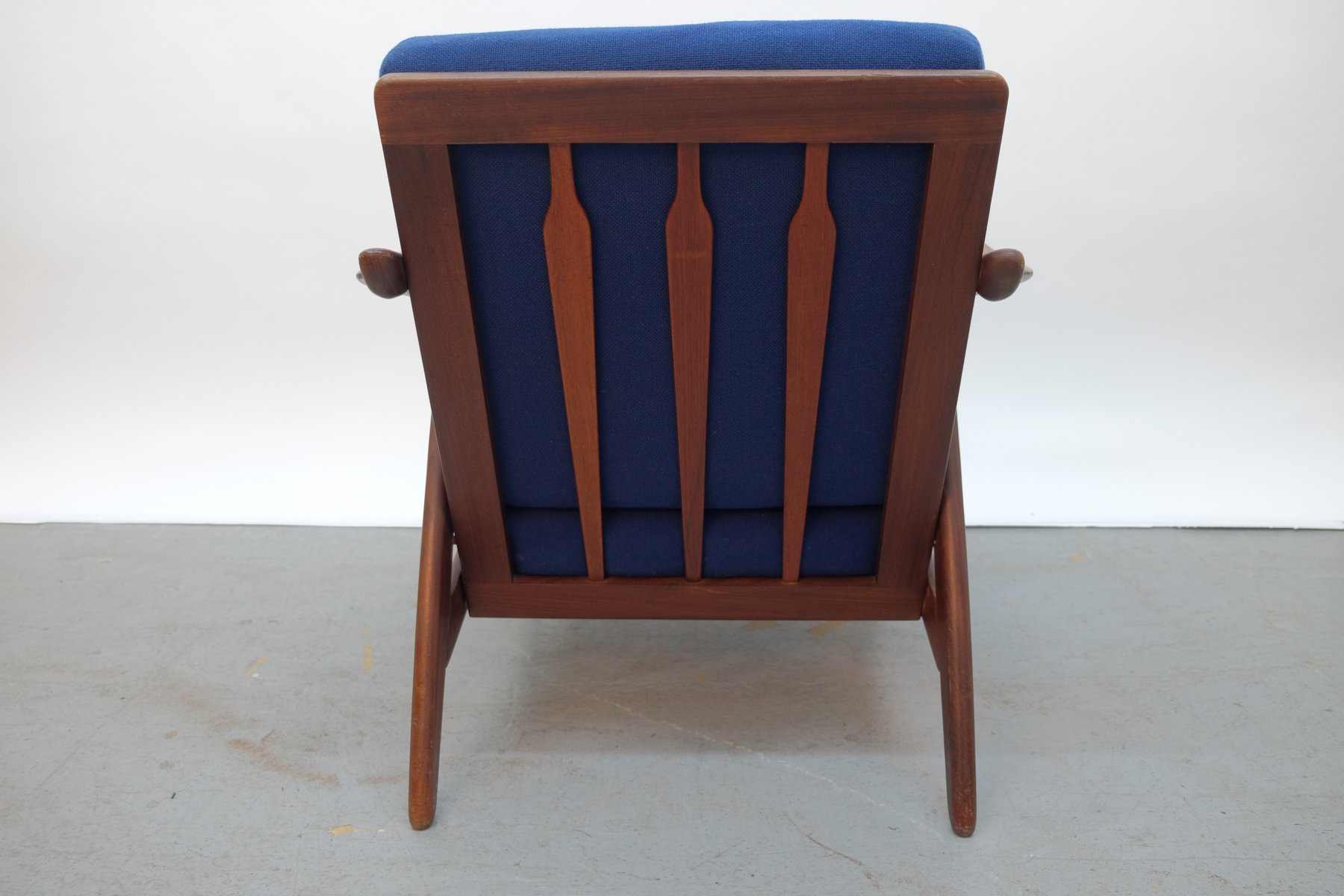 Dänischer moderner Vintage Sessel mit gebogenen Armlehnen