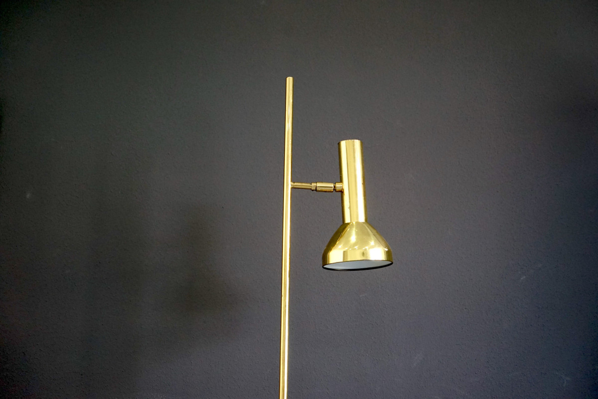 Deutsche Vintage Stehlampe in Gold mit großem Schirm & goldenen Details von Cosack, 1970er