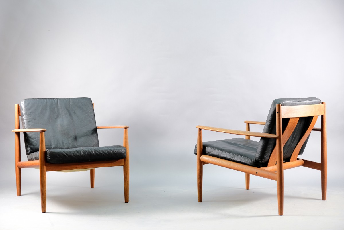 Mid-Century Danish Teak and Black Leather Lounge Chairs by Grete Jalk for France & Søn / France & Daverkosen, Set of 2