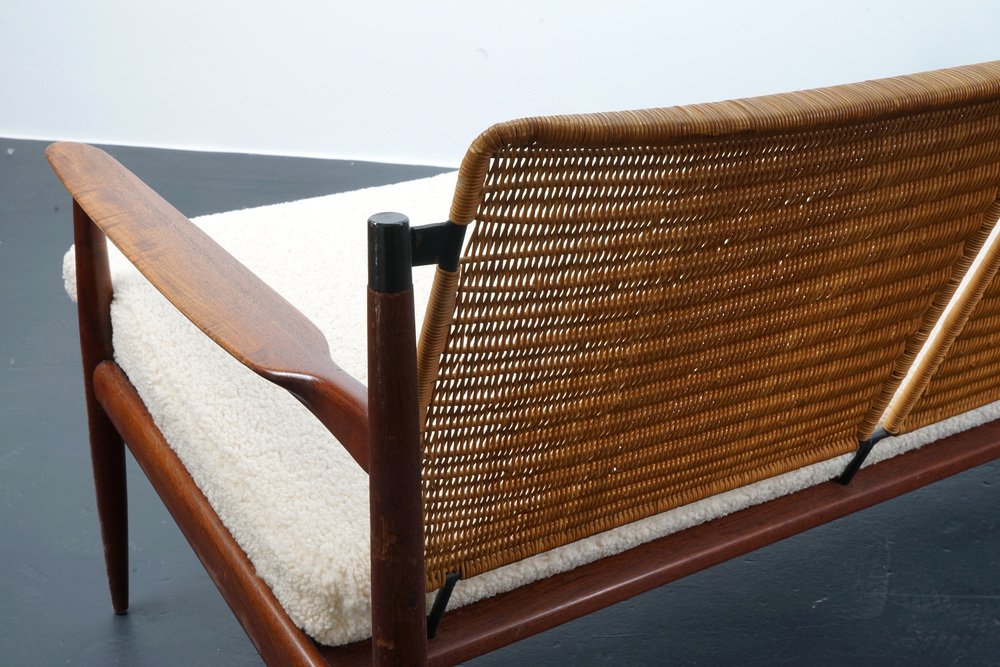 Mid-Century Lounge Sofa aus Schafsfell von Carl Straub für Goldfeder