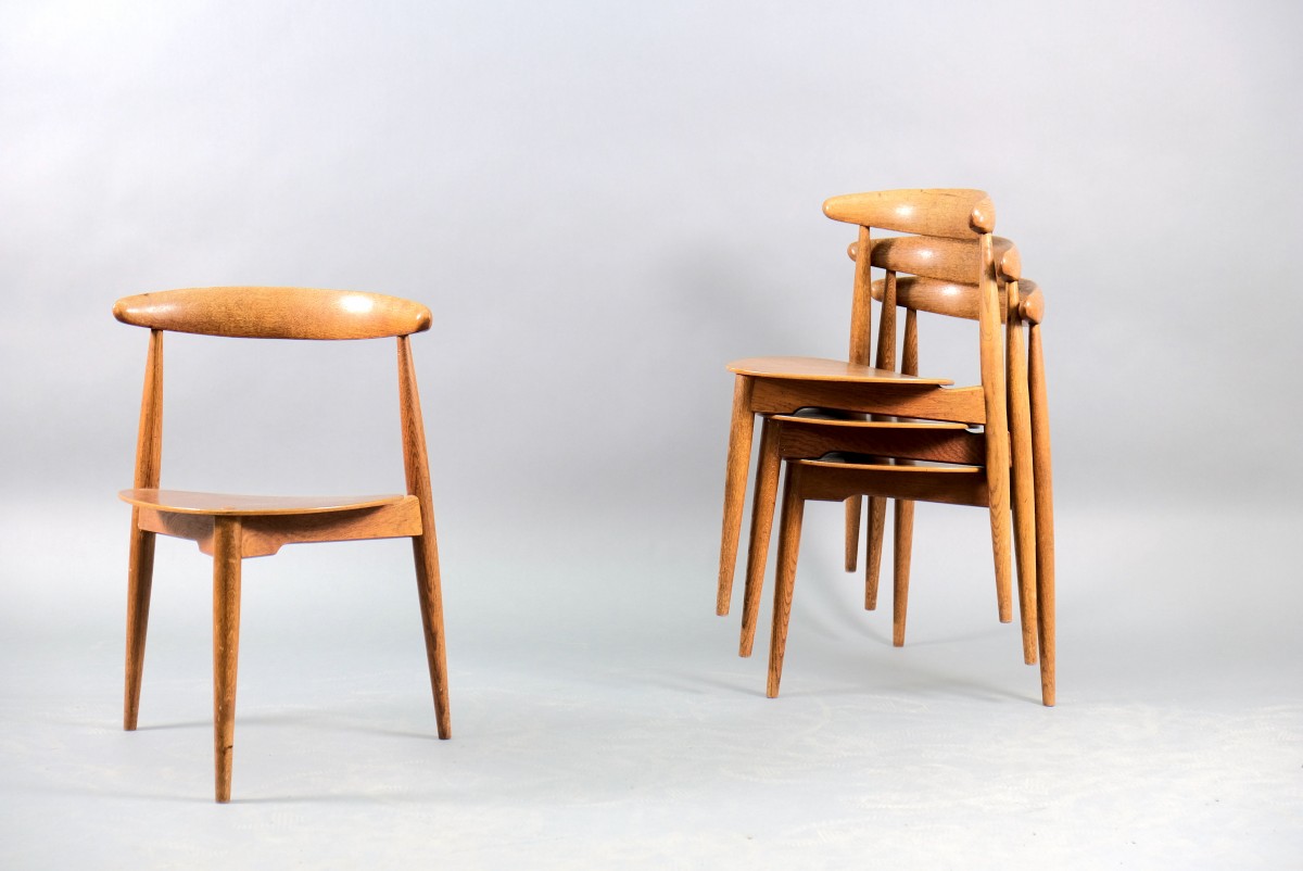Mid-Century Oak Heart Dining Chairs and Table Set by Hans Wegner for Fritz Hansen, Set of 7
