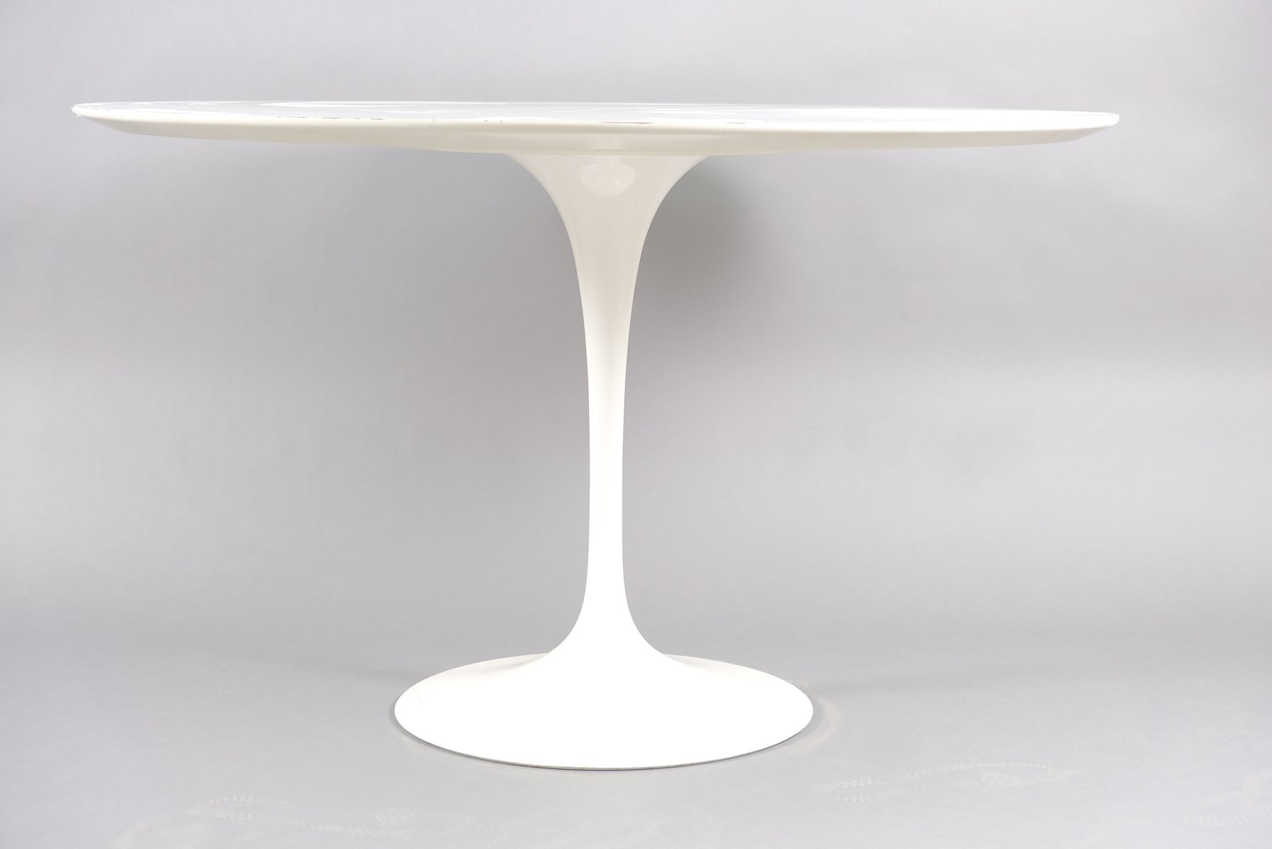 Mid-Century Tulip Tisch von Eero Saarinen für Knoll Inc. / Knoll International