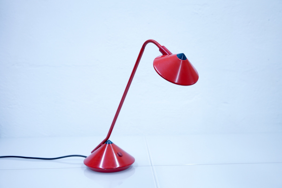 Rote Deutsche Vintage Tischlampe von Fischer, 1980er