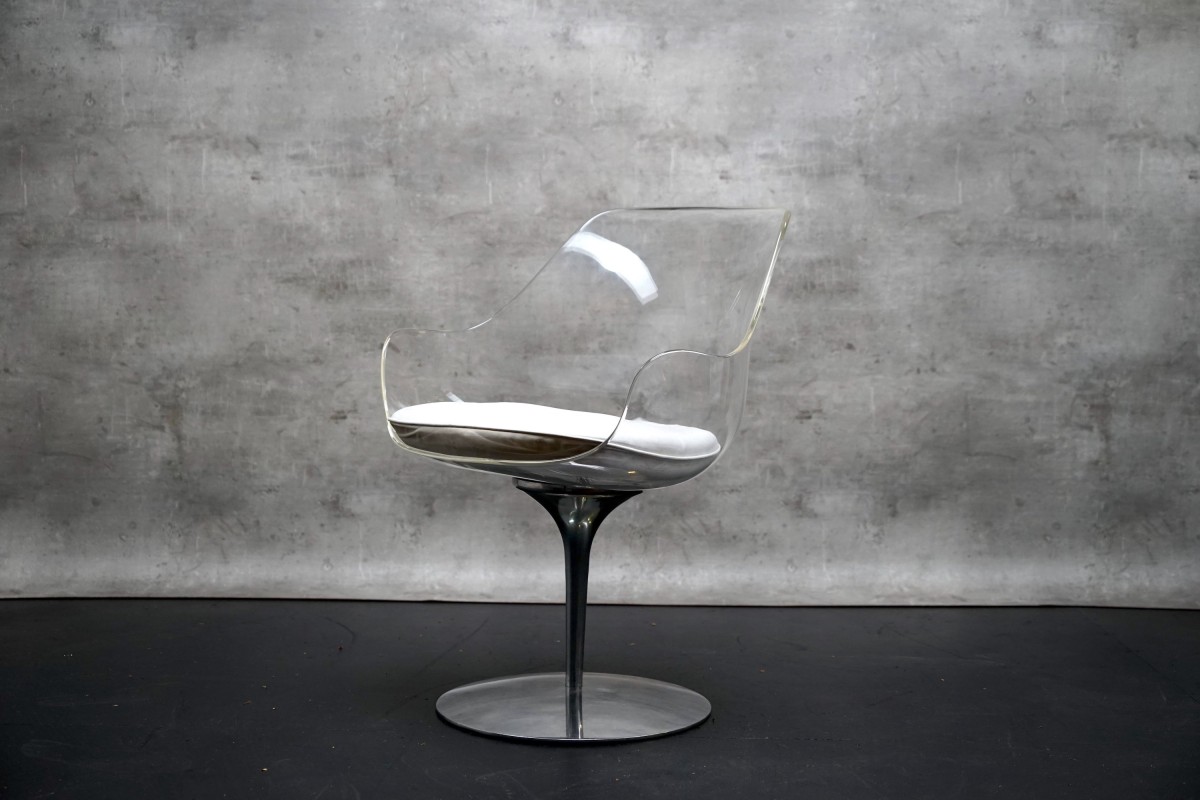Vintage Champagner Stuhl aus Acrylglas von Estelle & Erwin Laverne, 1970er