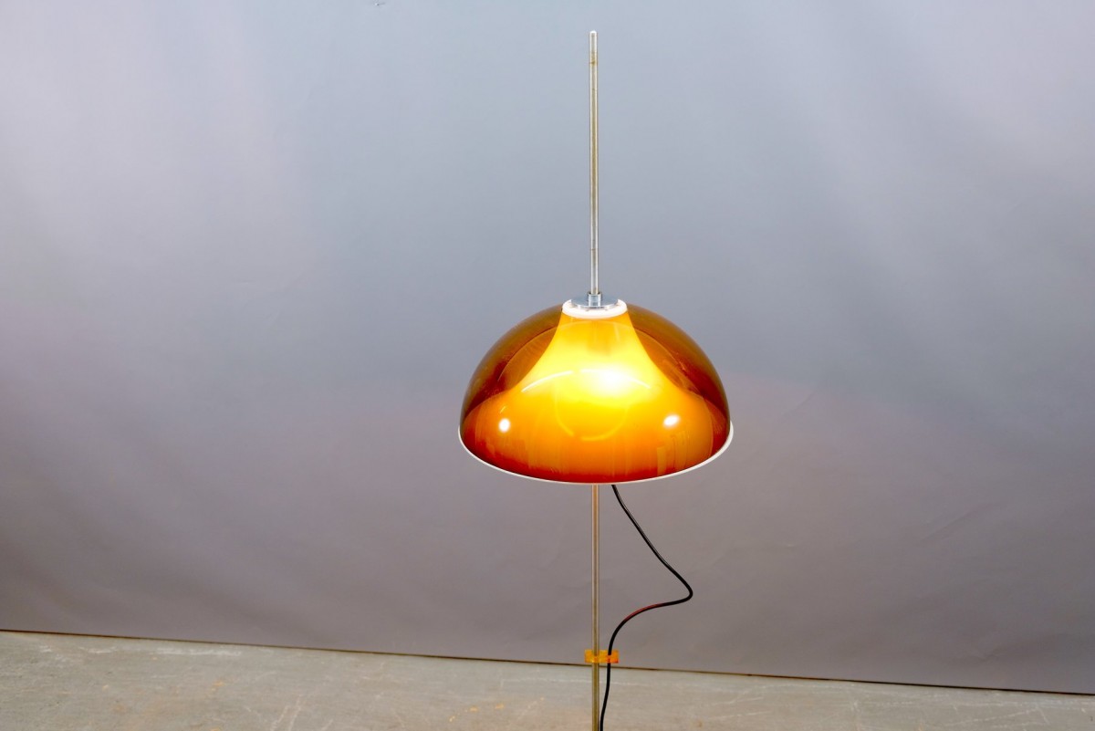 Vintage Plexiglas Z1 Stehlampe von Staff, 1960er