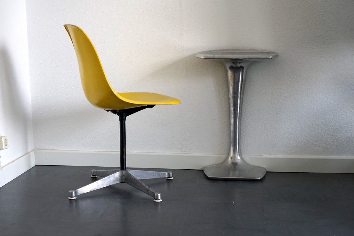 Vintage Space Age Tisch aus Aluminium, 1980er