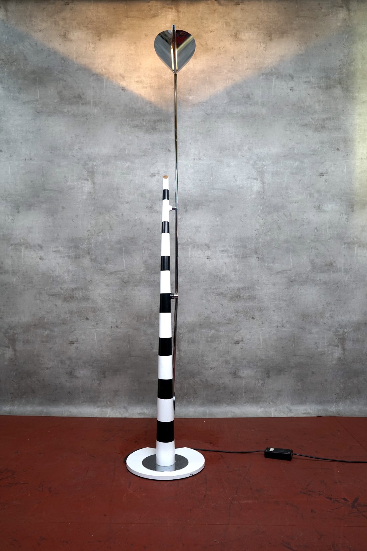 Vintage Stehlampe im Schwarzweißen Zebra Design, 1970er