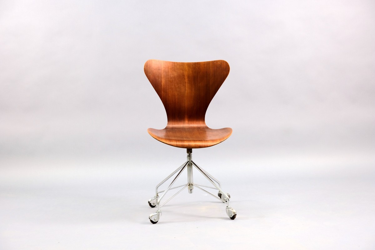 Vintage Teak Office Chair by Arne Jacobsen for Fritz Hansen, 1960s