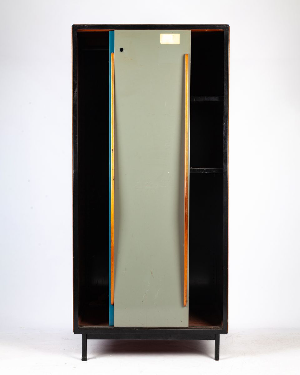 Zweifarbiger Kleiderschrank von Willy van der Meeren für Tupax, 1960er