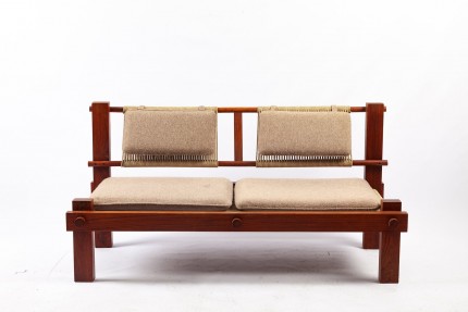 Brasilianisches 2-Sitzer Sofa aus Filz & Teak, 1960er