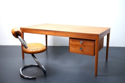 Dänischer Vintage Schreibtisch aus Teak von Finn Juhl für France & Son, 1960er