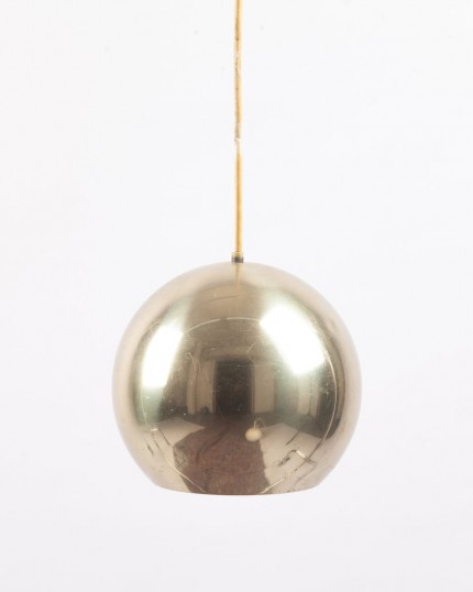 Goldene kugelförmige Hängelampe aus Metall von Staff, 1970er